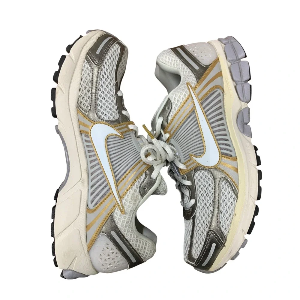 Nike Air Zoom Vomero 5 Running Sneakers Platinum Tinit Metallic Gold Men's‎ 11.5
